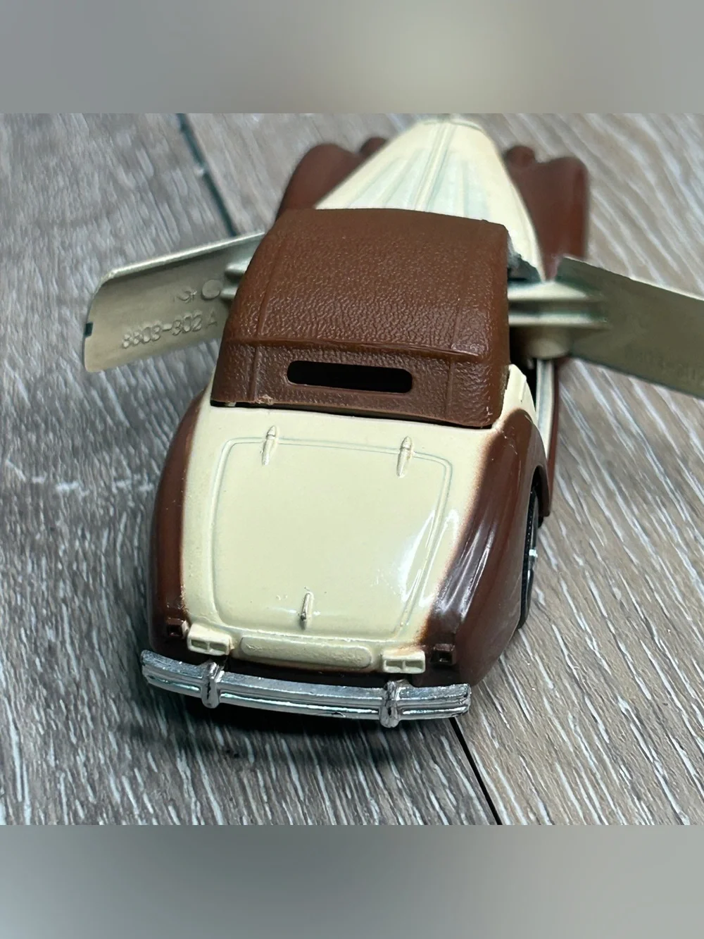 Vintage Classic Diecast Car Two-Tone Cream Brown No. 8803